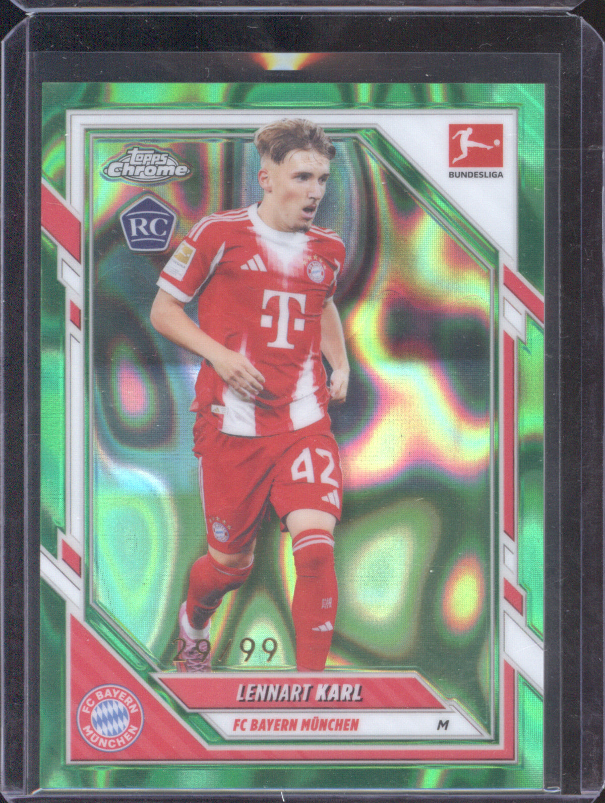 2025-26 Topps Chrome Bundesliga 82 Lennart Karl Green Ray Wave 29/99 RC