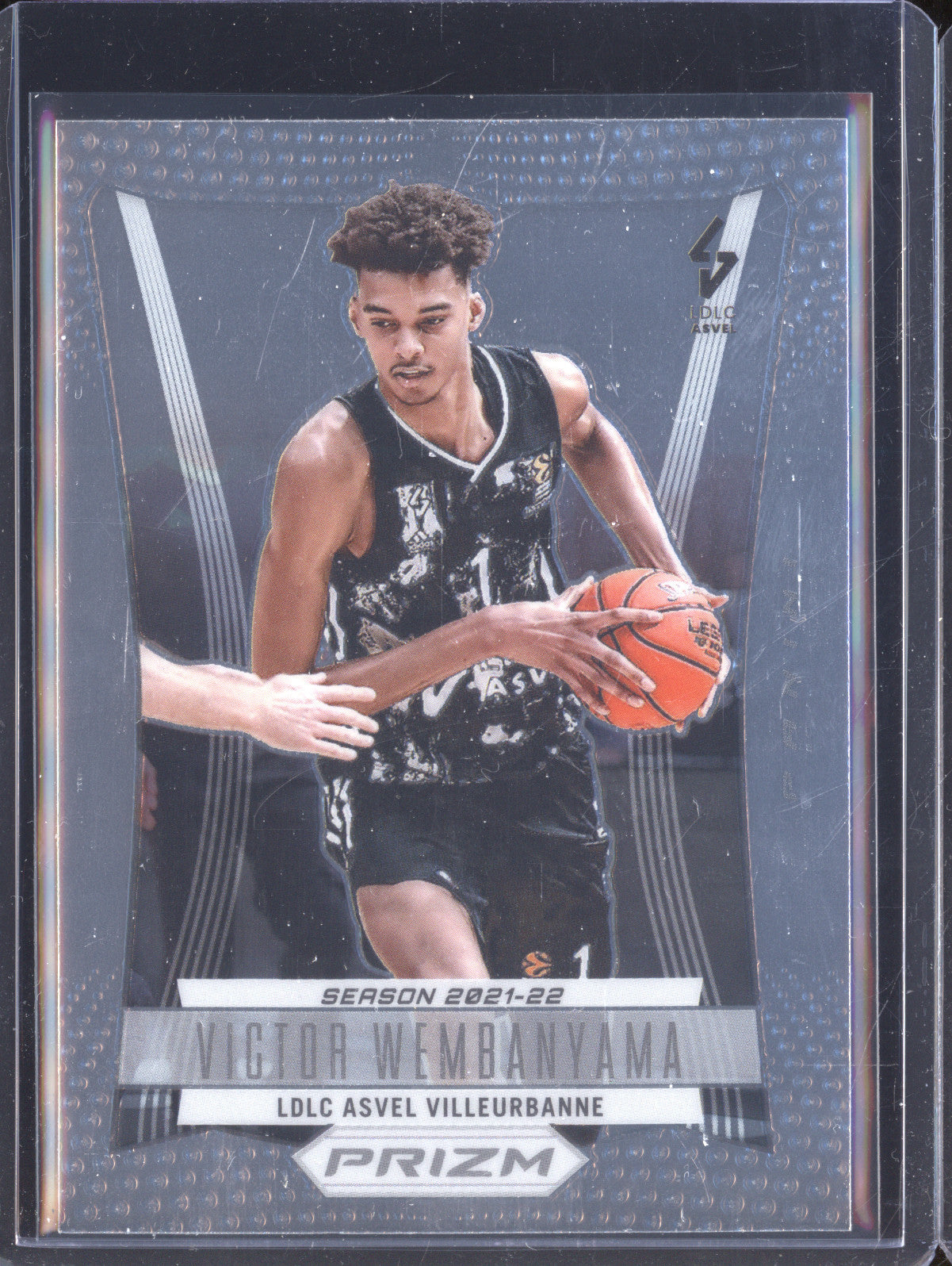 Victor Wembanyama 2023-24 Panini Prizm Euroleague 4 Prizm Retro