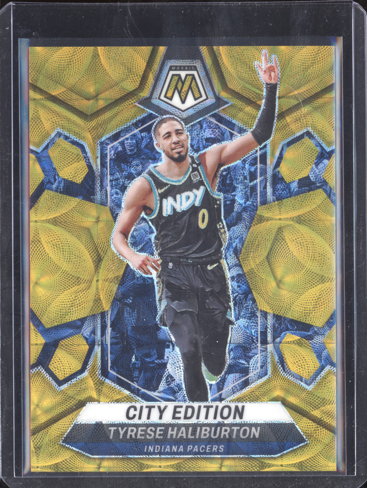 Tyrese Haliburton 2023-24 Panini Mosaic 289 International Gold City Edition 8/10