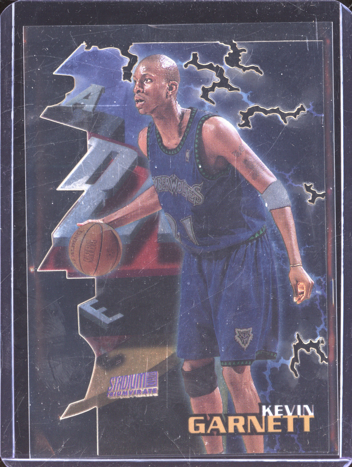 Kevin Garnett 1997-98 Topps Stadium Club Triumvirate T14C