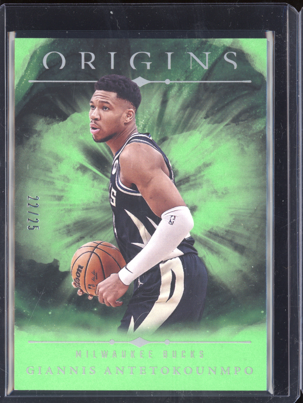 Giannis Antetokounmpo 2024-25 Panini Origins 47 Neon Green 22/25