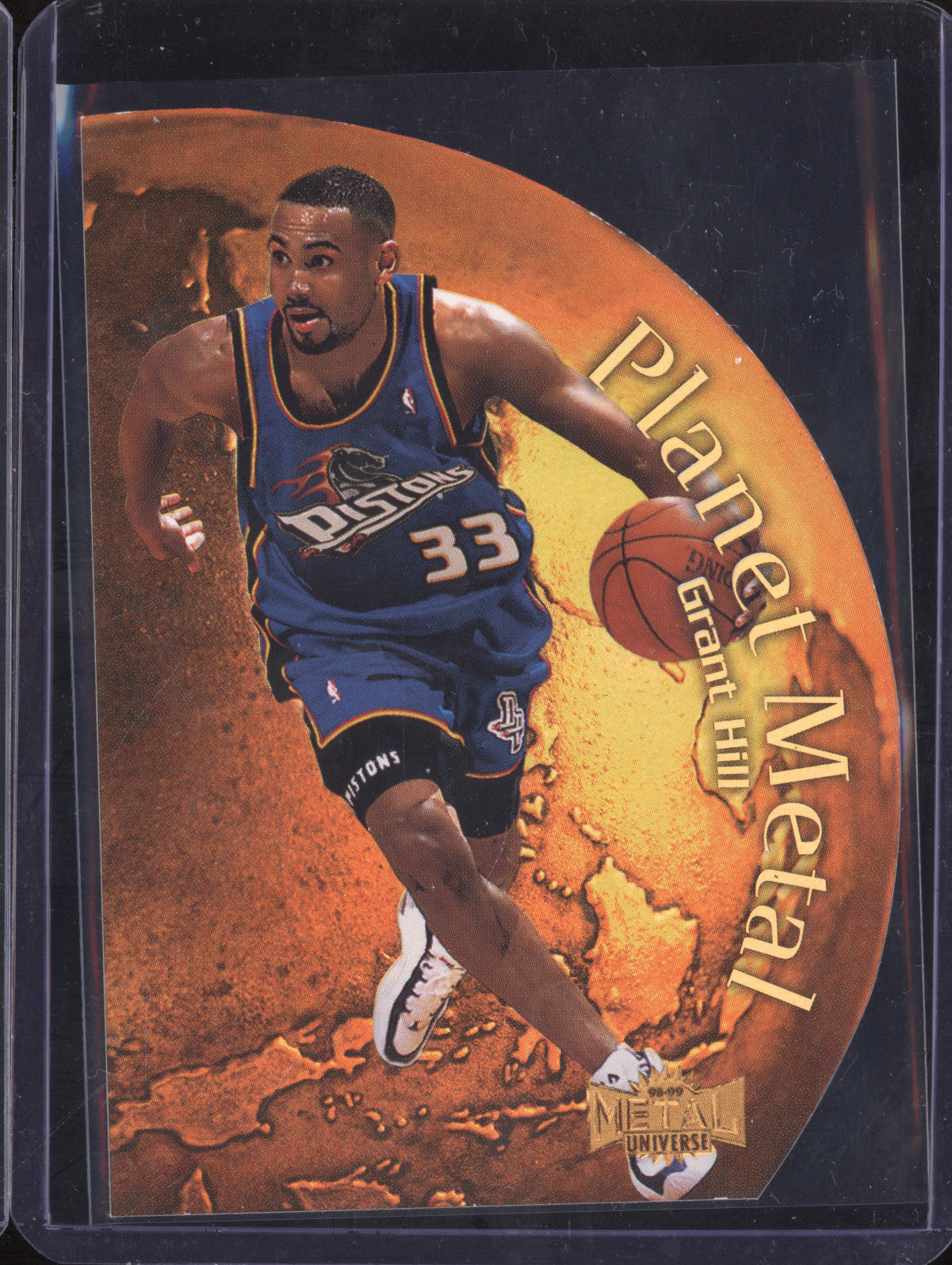Grant Hill 1998-99 SkyBox Metal Universe 4 Planet Metal