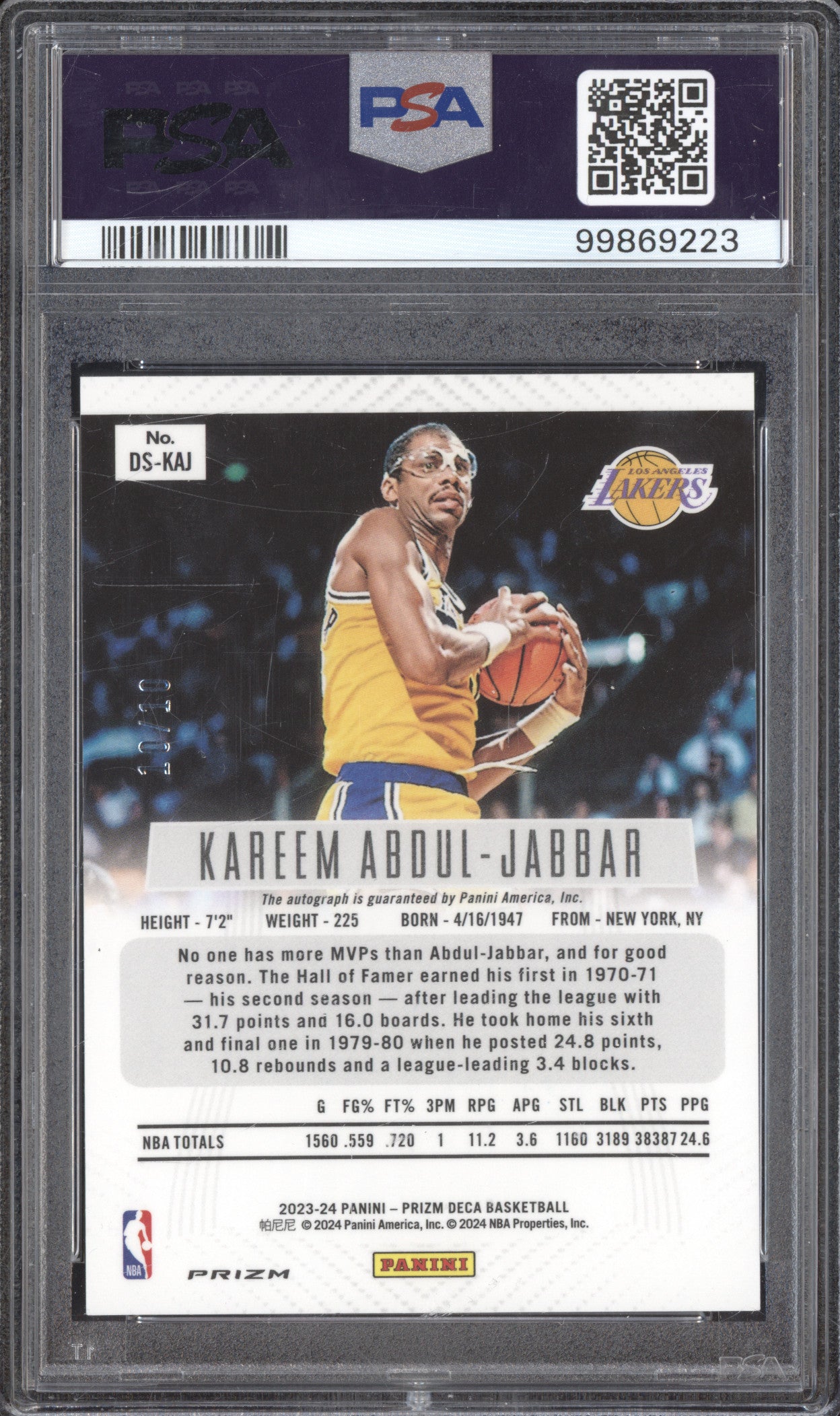 Kareem Abdul-Jabbar 2023-24 Panini Prizm Deca Auto Gold Shimmer FOTL 10/10 PSA 8