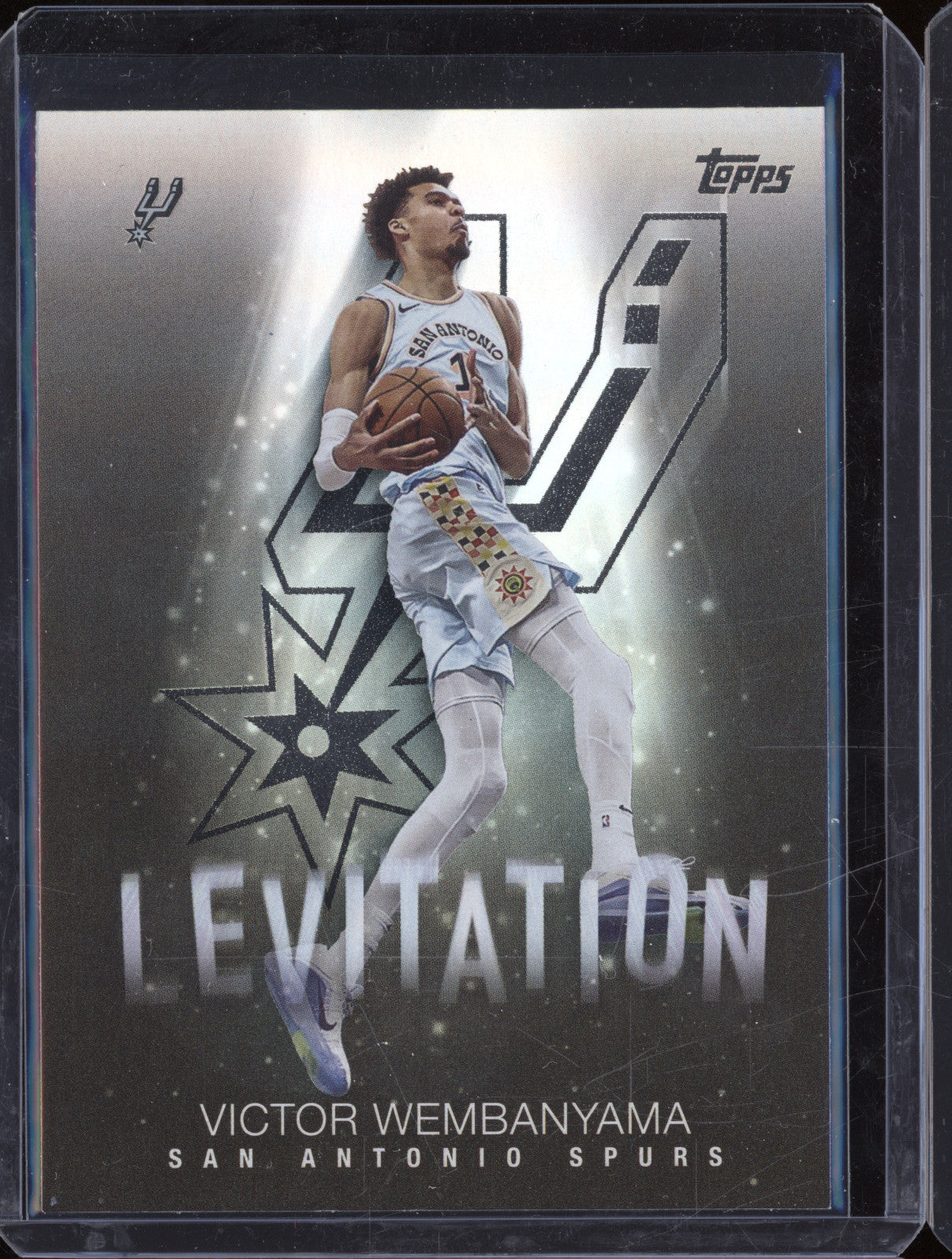 2025 NBA Basketball Topps Levitation L-10 Victor Wembanyama