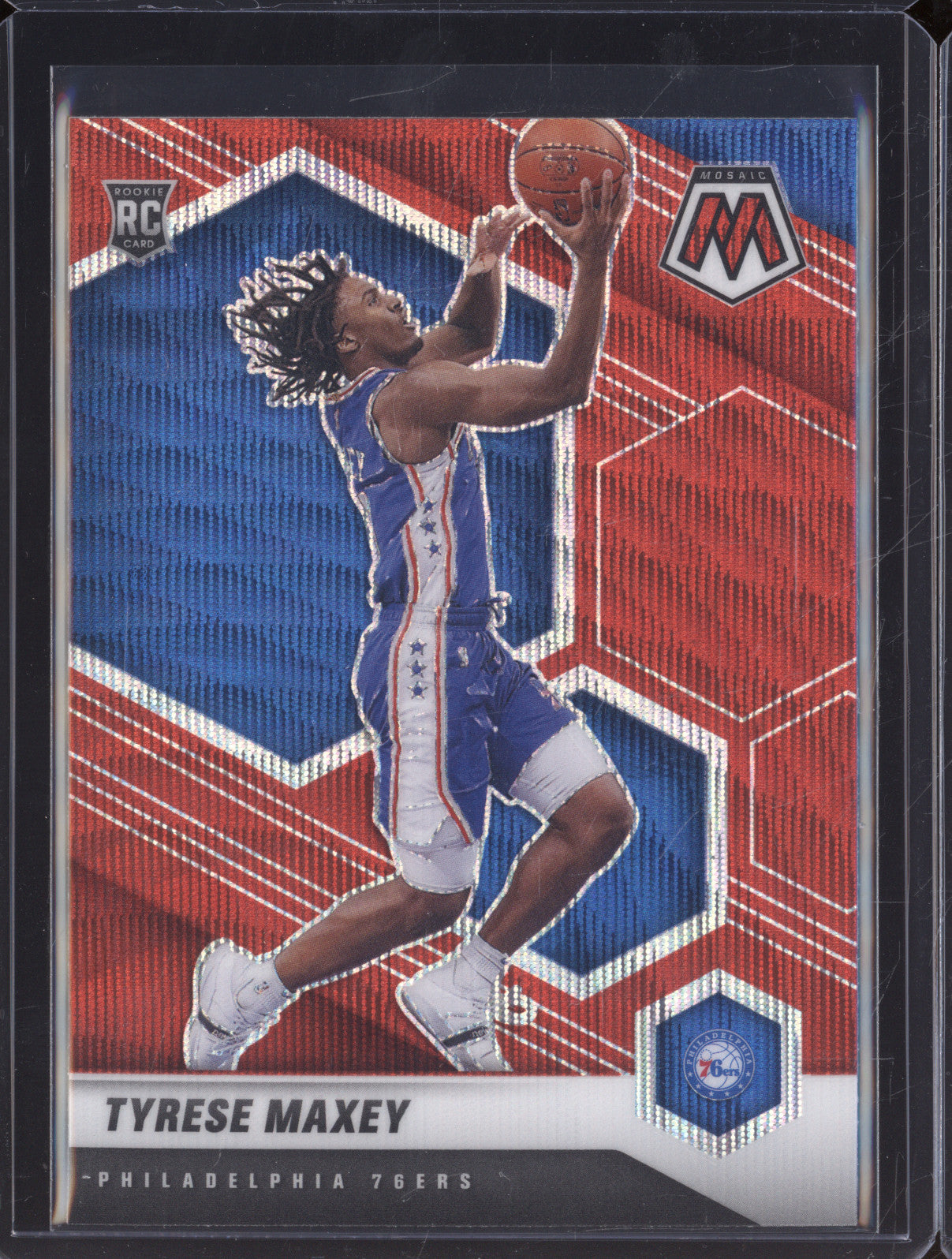 2020-21 Panini Mosaic 203 Tyrese Maxey Wave Red Mosaic RC