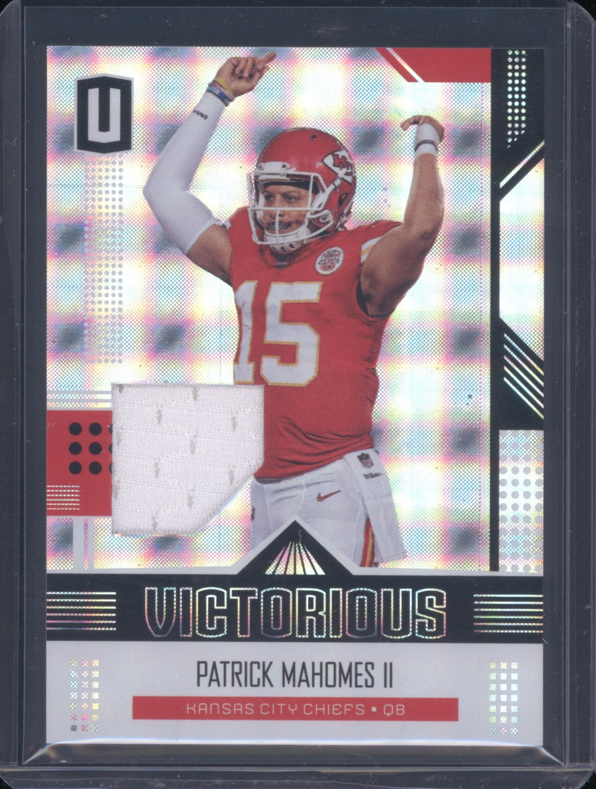 Patrick Mahomes II 2018 Panini Unparalleled VT-PM Victorious Jersey Relic
