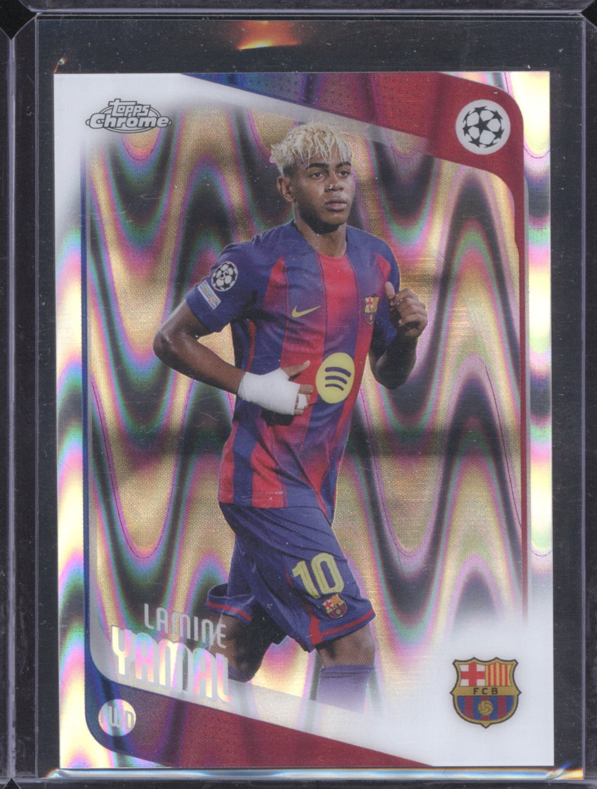 Lamine Yamal 2025-26 Topps Chrome UEFA #10 Raywave Refractor