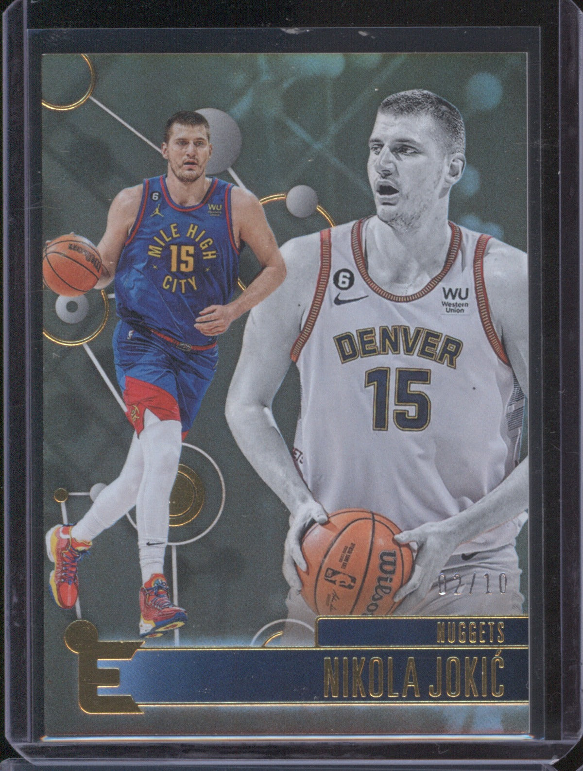 Nikola Jokić 2022-23 Panini Chronicles #227 Essentials Gold /10