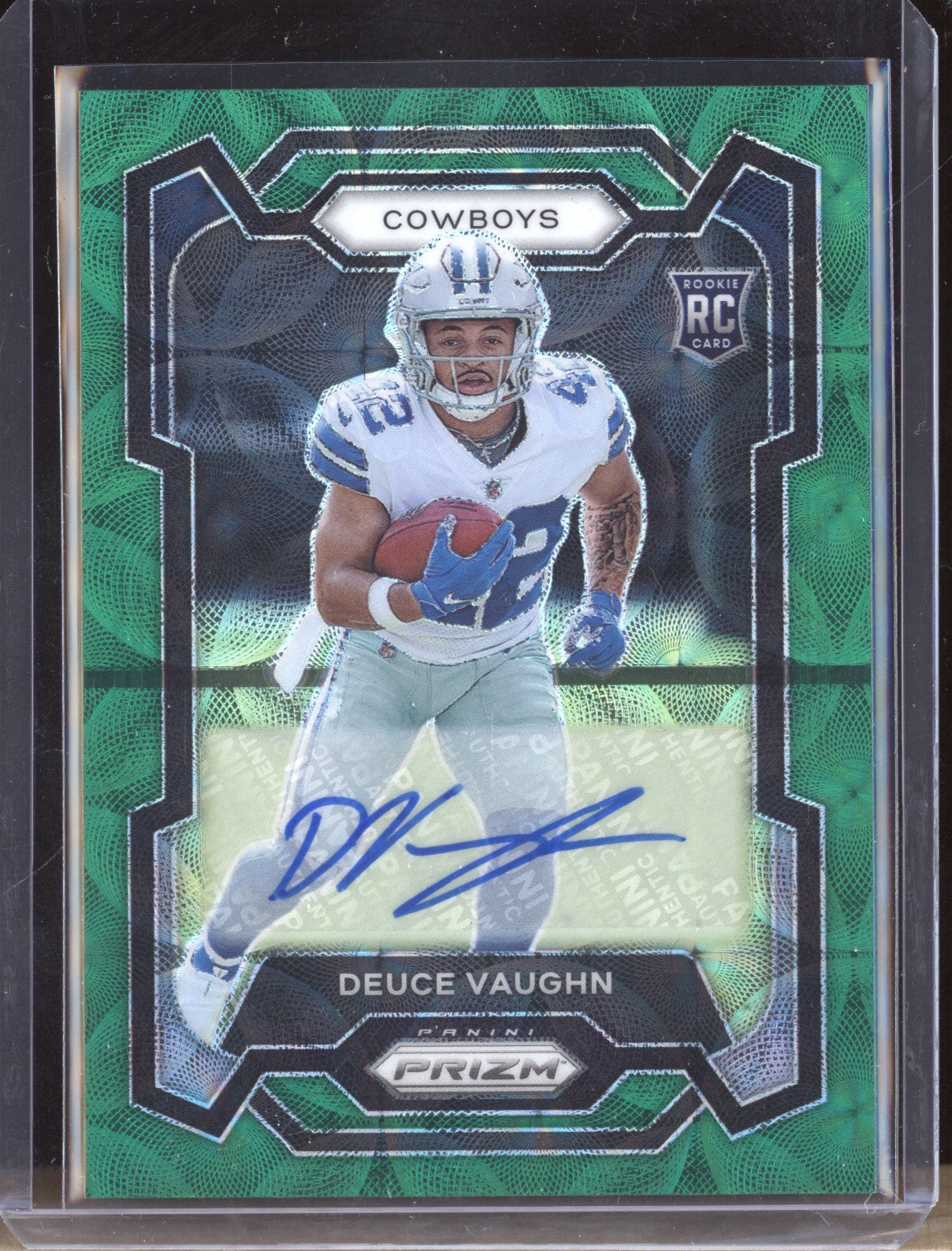 Deuce Vaughn 2023 Panini Prizm 324 Rookie Auto Green Scope RC 28/75