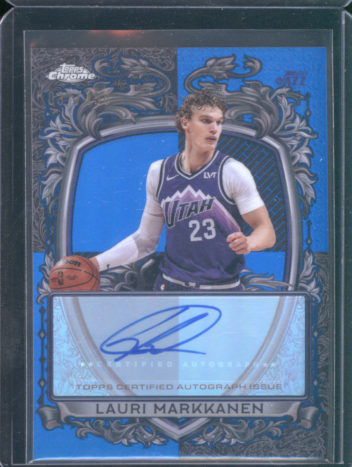 Topps Chrome 2025-26 Signature Style Lauri Markkanen Blue Refractor 37/150