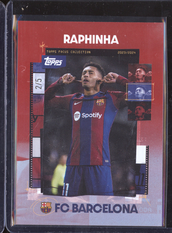 Raphinha 2023-24 Topps Focus FC Barcelona Team Set 27 Red 2/5