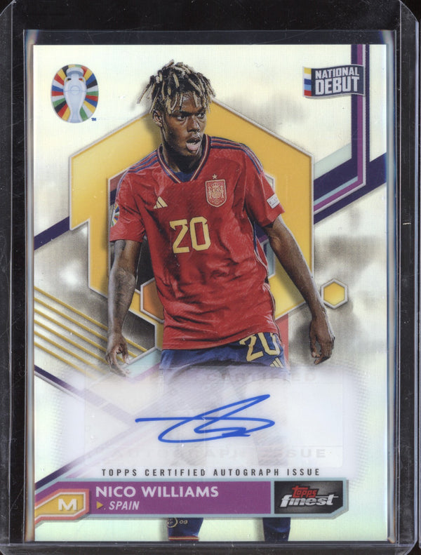 Nico Williams 2023 Toops Finest Euro BCA-NW Refractor Auto National Debut