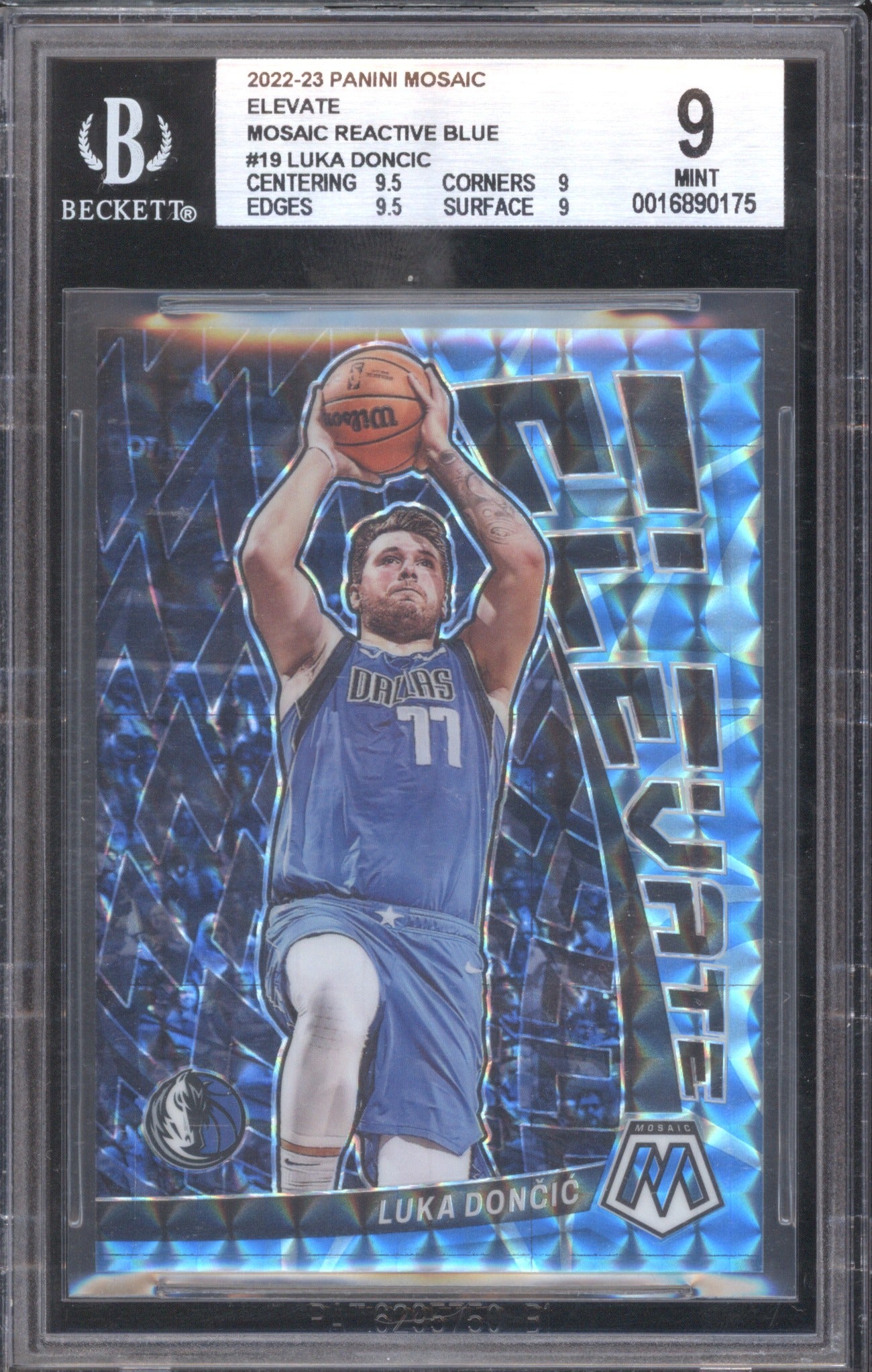 Luka Doncic 2022 Panini Mosaic #19 Elevate BGS 9 Mosaic Reactive Blue 14/99