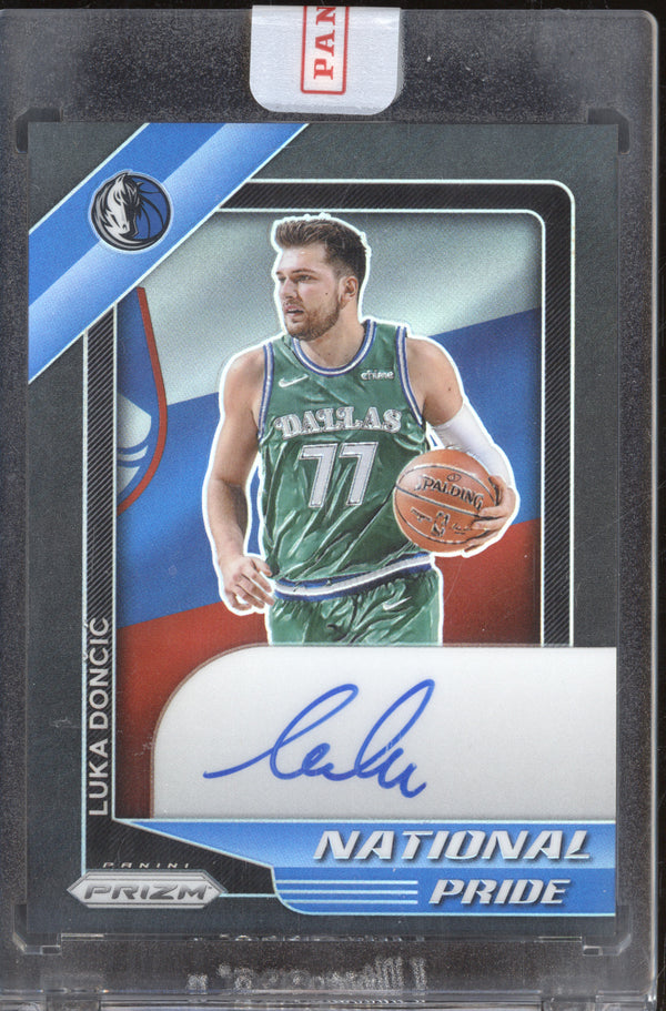 Luka Doncic 2020-21 Panini Chronicles NPS-LKD National Pride Black Auto 1/1