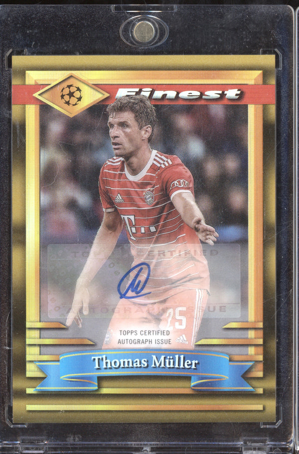 Thomas Muller 2022-23 Topps Finest Flashbacks UCC A-TM Gold Auto 2/15