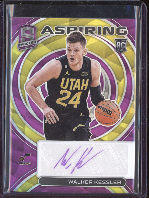 Walker Kessler 2022-23 Panini Spectra AA-WKK Aspiring Auto Purple RC 6/35