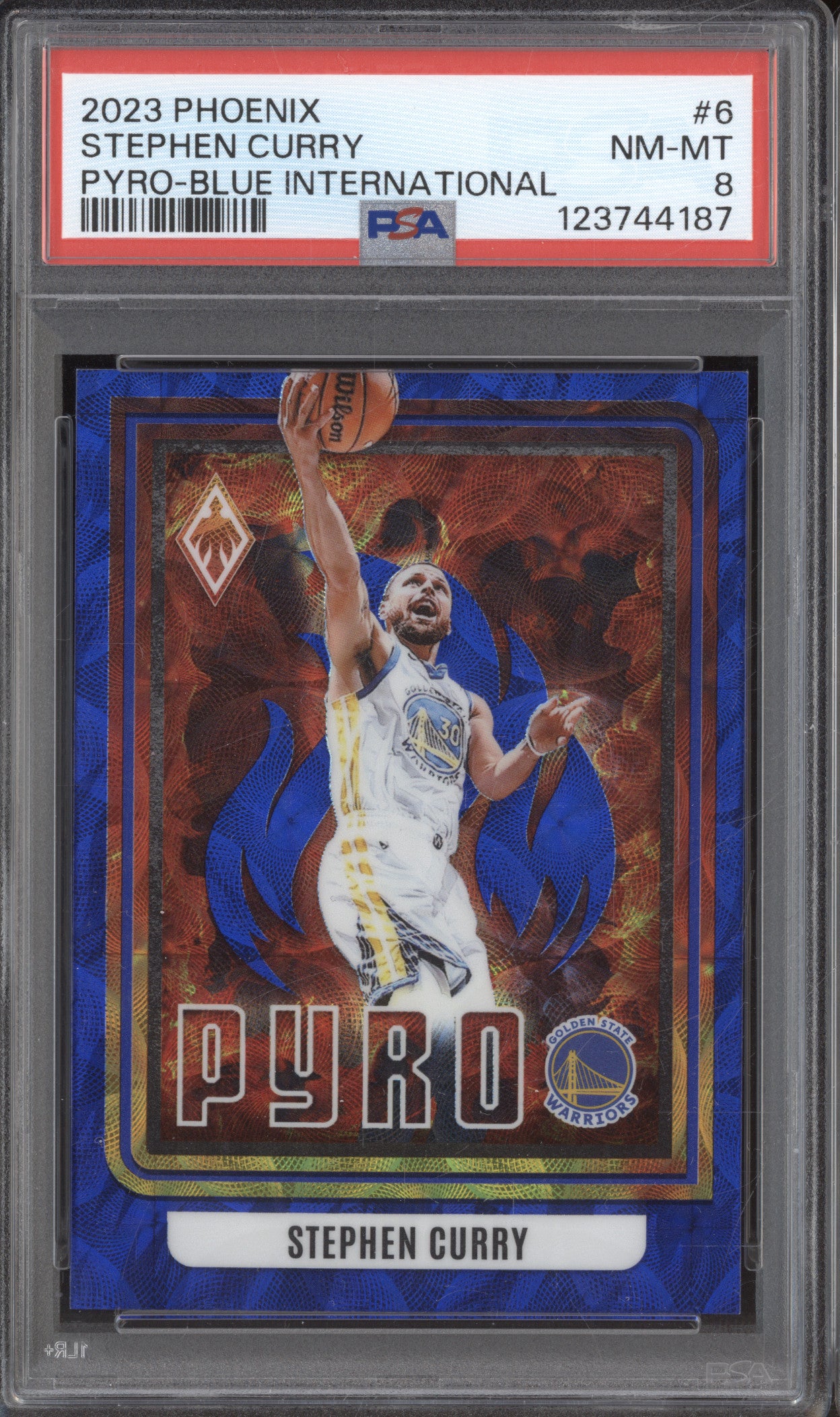 2023-24 Panini Phoenix 6 Stephen Curry Pyro Blue International 14/35 PSA 8