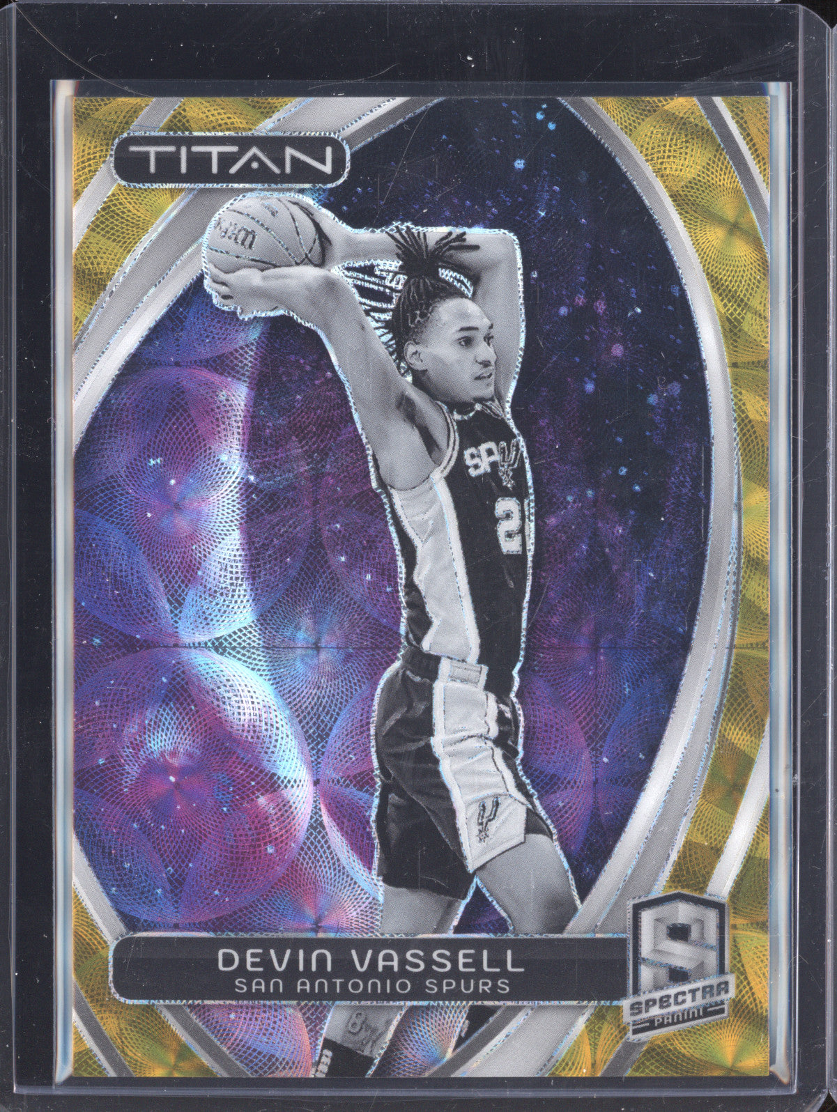 Devin Vassell 2023-24 Panini Spectra 78 Titan Gold Scope FOTL 2/3