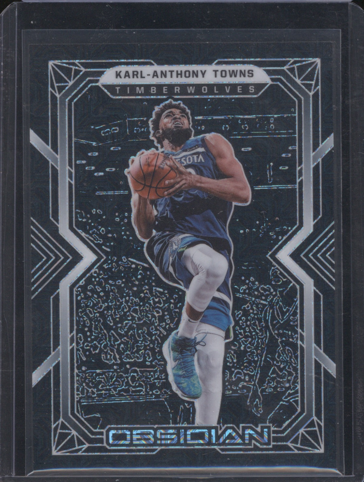 Karl-Anthony Towns 2021 Panini Obsidian White Mojo 1/1