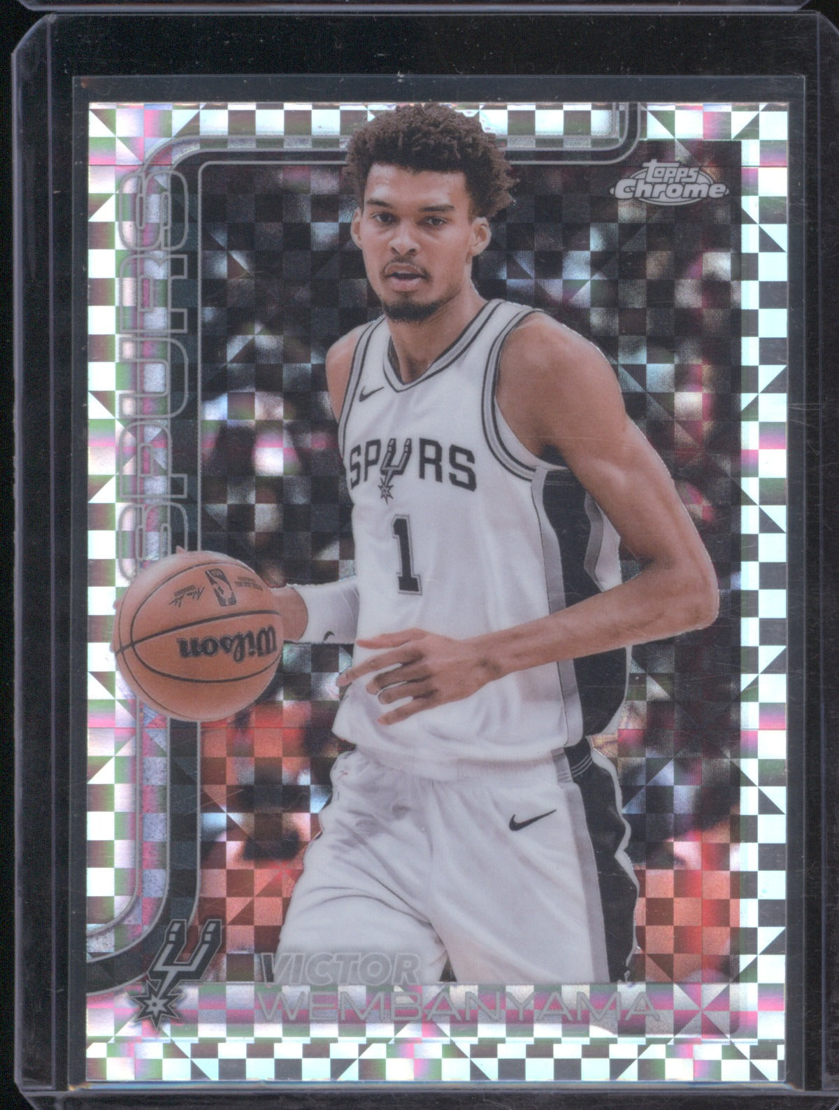 Victor Wembanyama 2025 Topps Chrome 221 X-Fractor