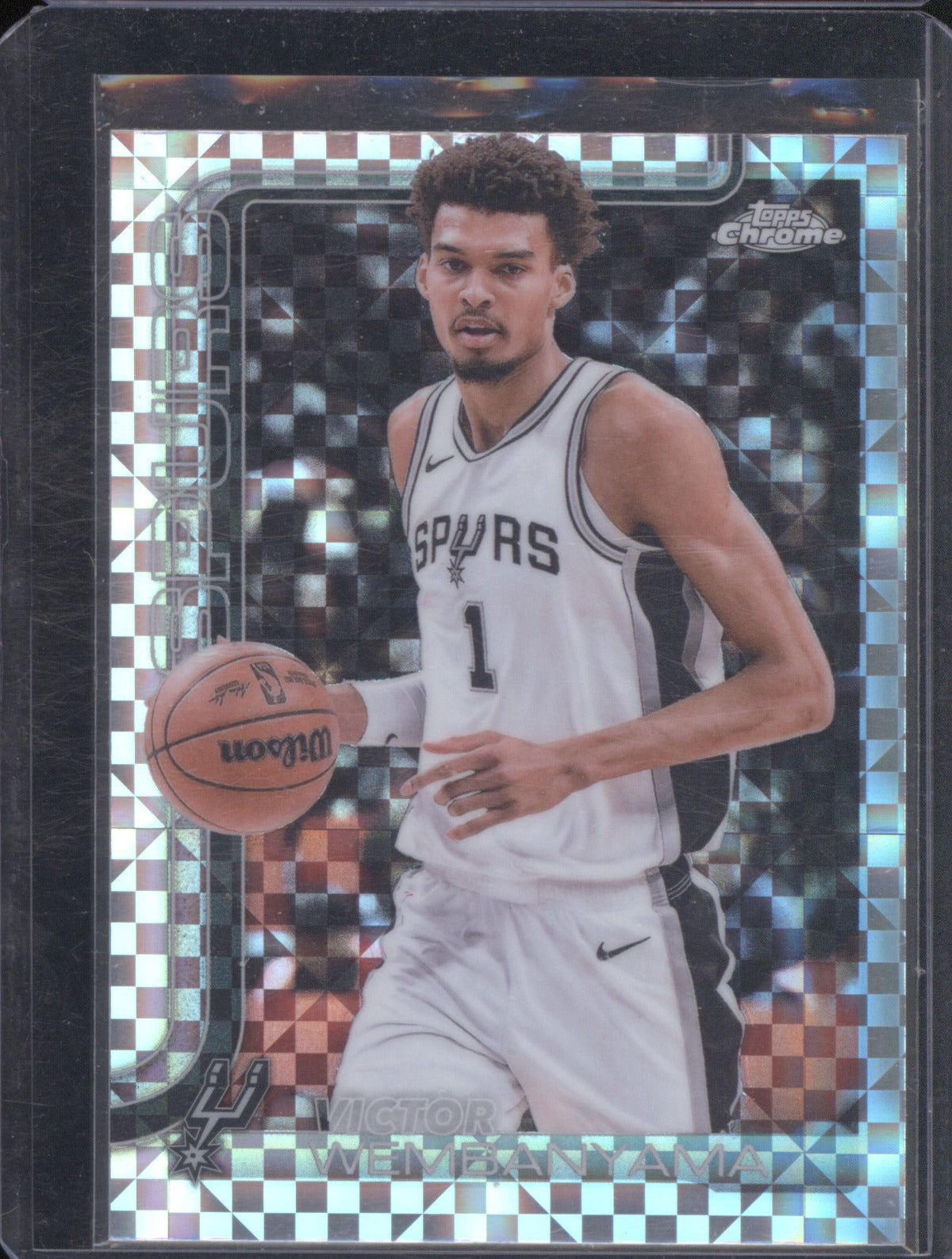 Victor Wembanyama 2025 Topps Chrome 221 X-Fractor