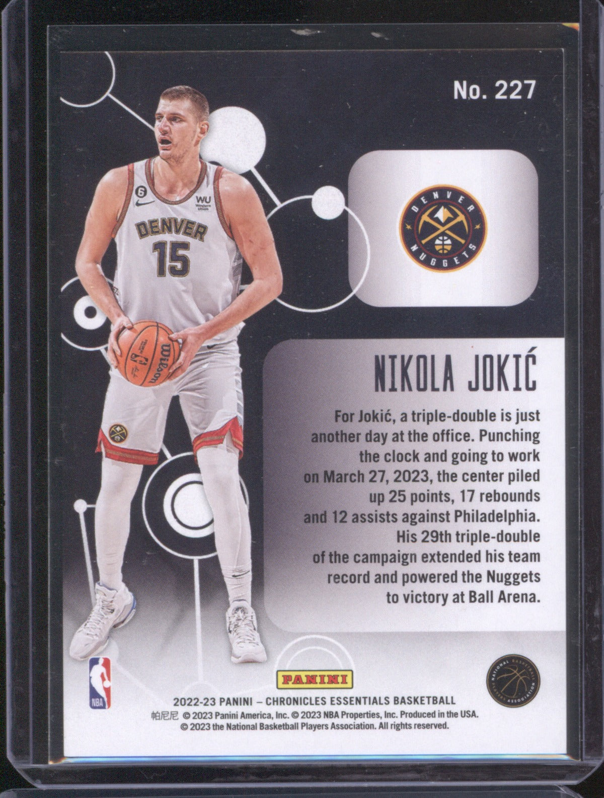 Nikola Jokić 2022-23 Panini Chronicles #227 Essentials Gold /10
