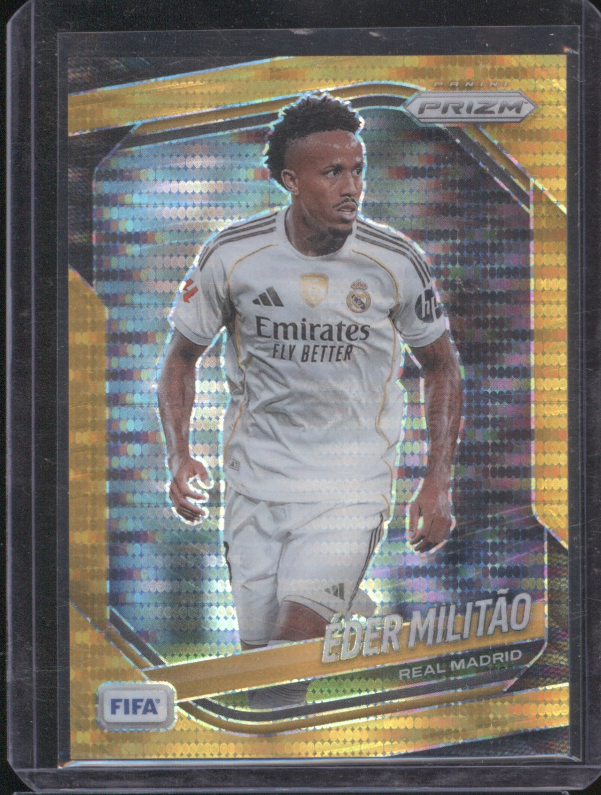 2025 Panini Prizm FIFA Éder Militão #193 Gold Pulsar 8/10