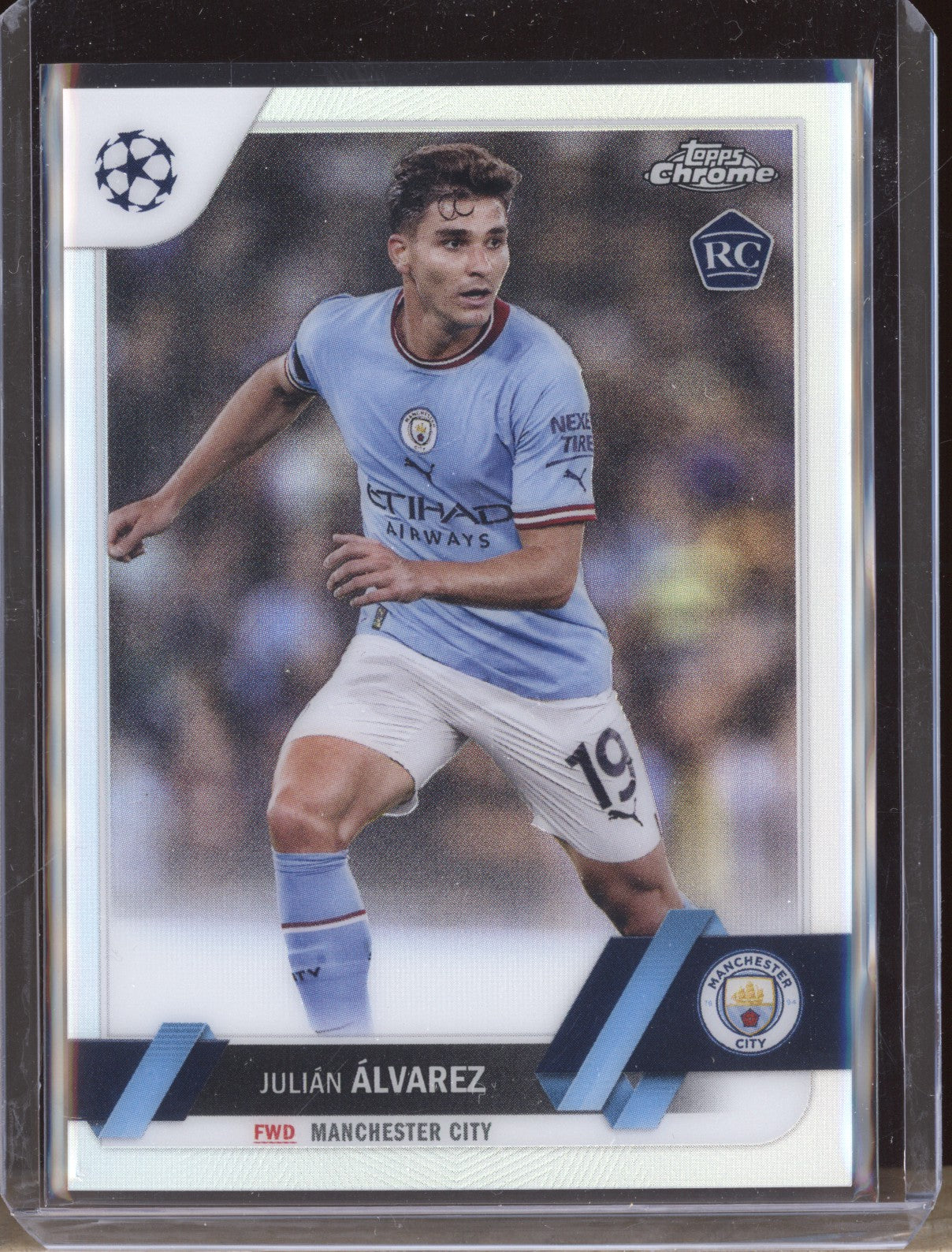 Julian Alvarez 2022-23 Topps Chrome UEFA Club 68 Refractor RC