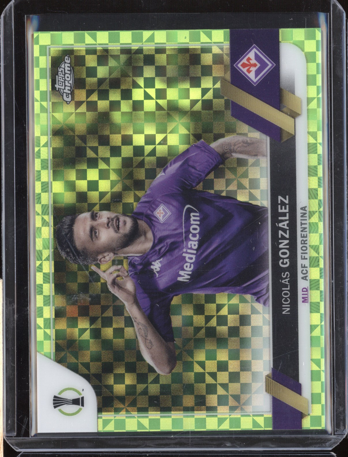 Nicolas Gonzalez 2022-23 Topps Chrome UEFA 77 Neon Green X-Fractor 40/399