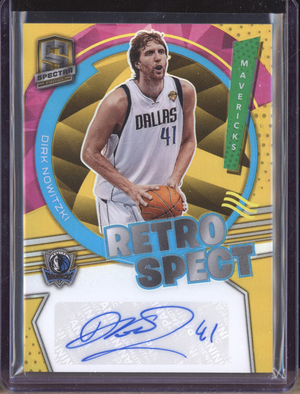 Dirk Nowitzki 21-22 Panini Spectra DWN Retrospect Gold Auto 6/10 LPZ