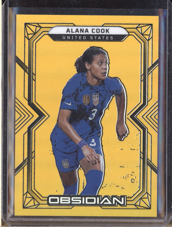 Alana Cook 2022-23 Panini Obsidian Soccer 121 Gold Flood 6/10