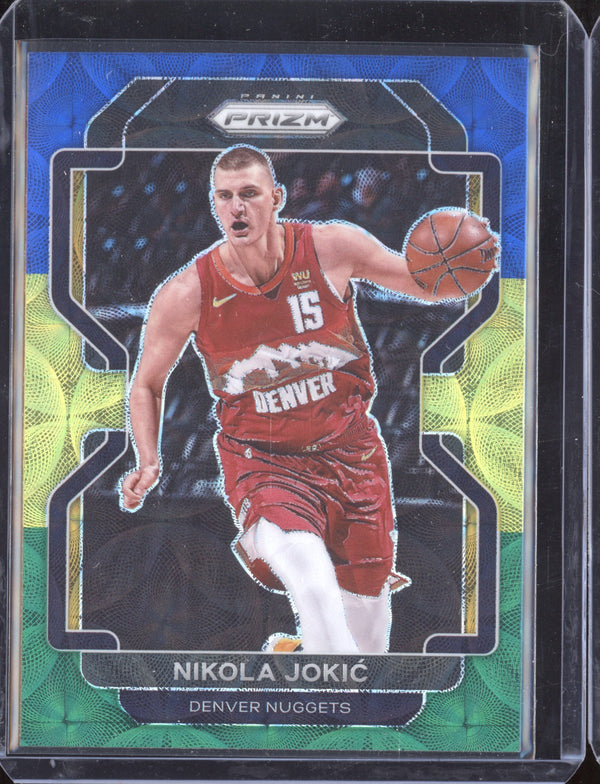 Nikola Jokic 2021-22 Panini Prizm 32 Blue/Yellow/Green Choice