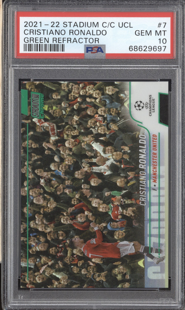 Cristiano Ronaldo 2021-22 Topps Stadium Club Chrome UCL 7 Green Refractor 86/150 PSA 10