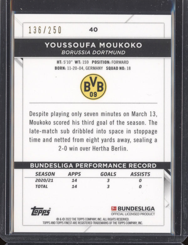 Youssoufa Moukoko 2021-22 Topps Finest Bundesliga 40 Purple Refractor 136/250