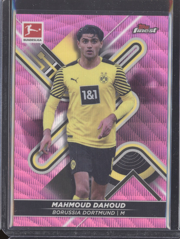 Mahmoud Dahoud 2021-22 Topps Finest Bundesliga 46 Pink Wave Refractor 246/300