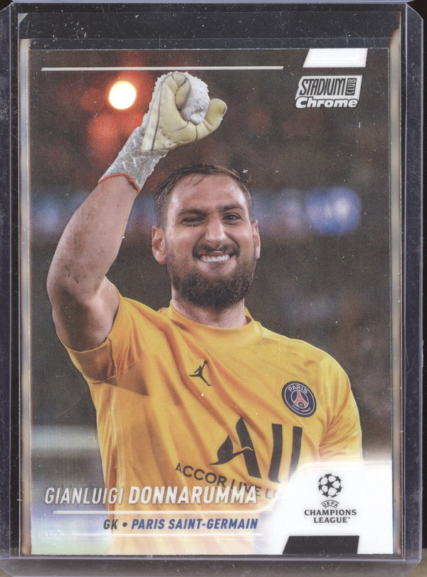 Gianluigi Donnarumma 2021-22 Topps Stadium Club Chrome UCL 50 Refractor