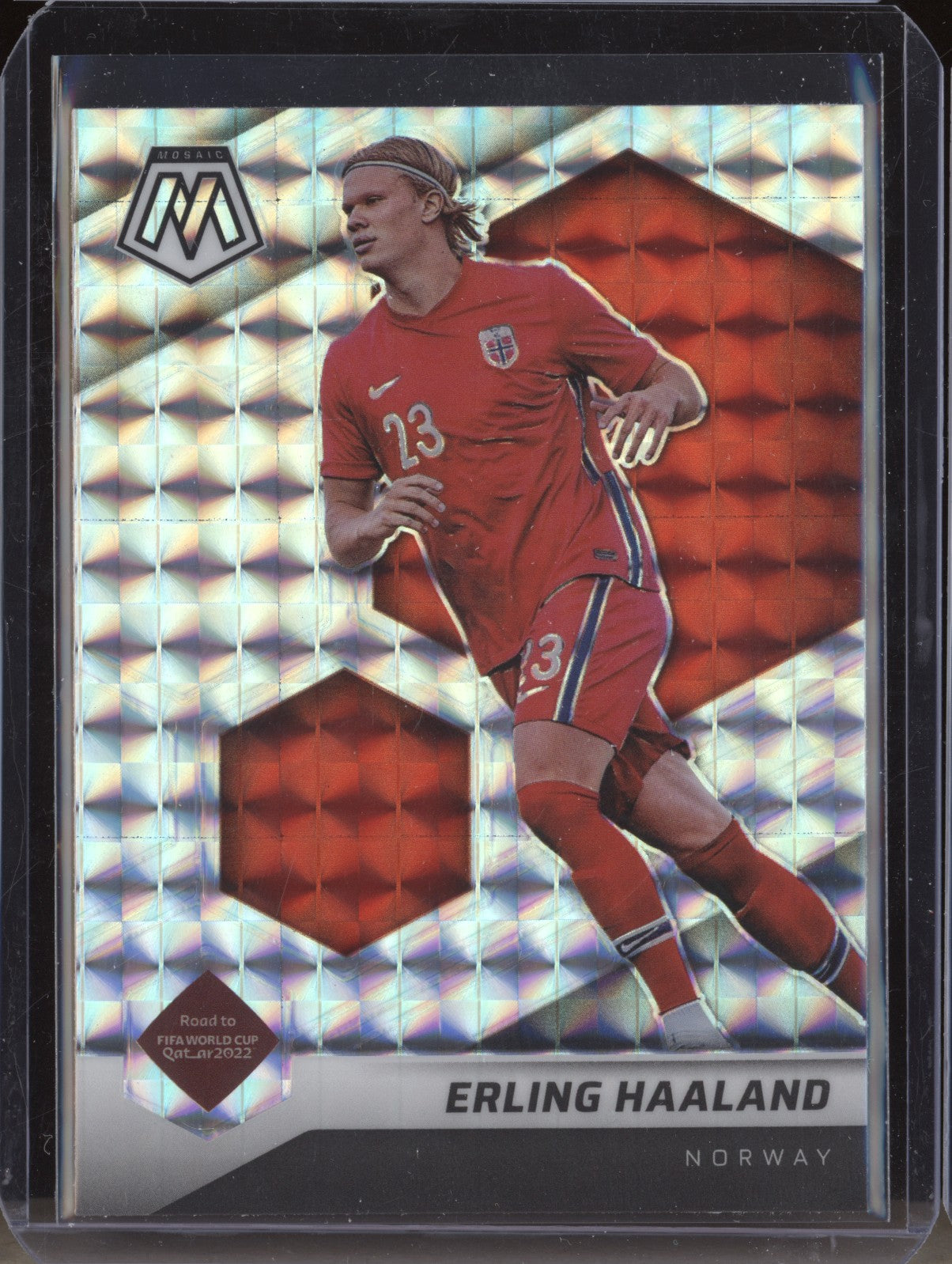 Erling Haaland 2022 Panini Mosaic RTWC 56 Mosaic