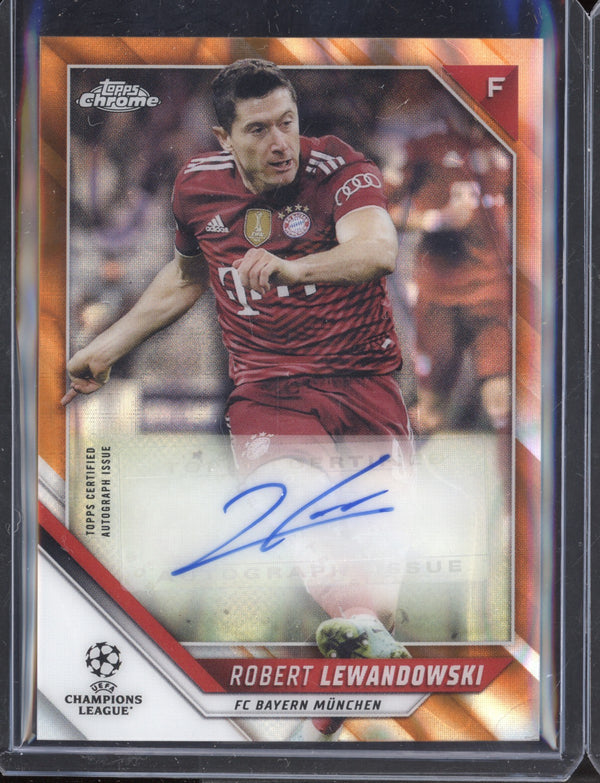 Robert Lewandowski 2021/22 Topps Chrome UEFA Champions League Orange Lava SSP Auto