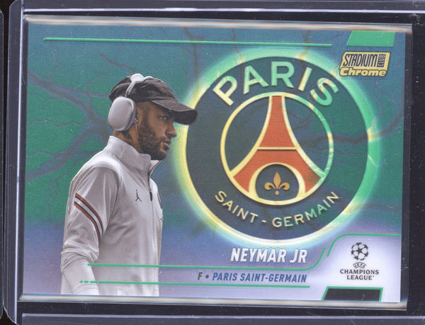 Neymar Jr 2021-22 Topps Stadium Club Chrome UEFA CL Green Yellow Electric Charge 114/125