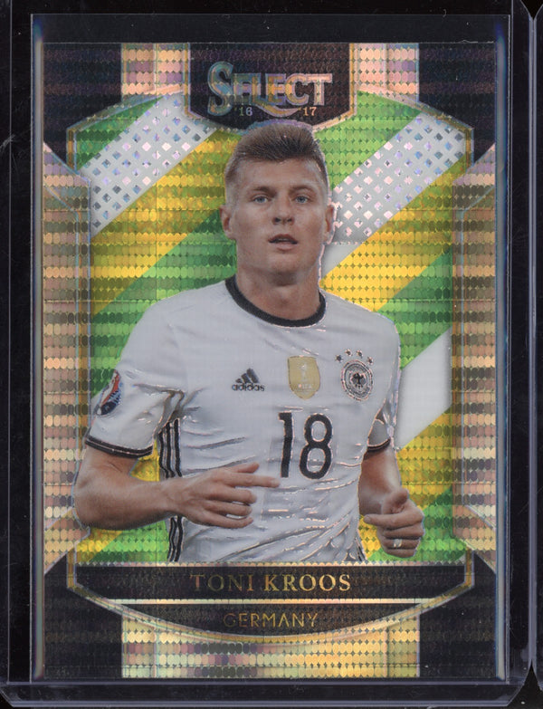 Toni Kroos 2016 Panini Select Soccer Terrace Multi-Color