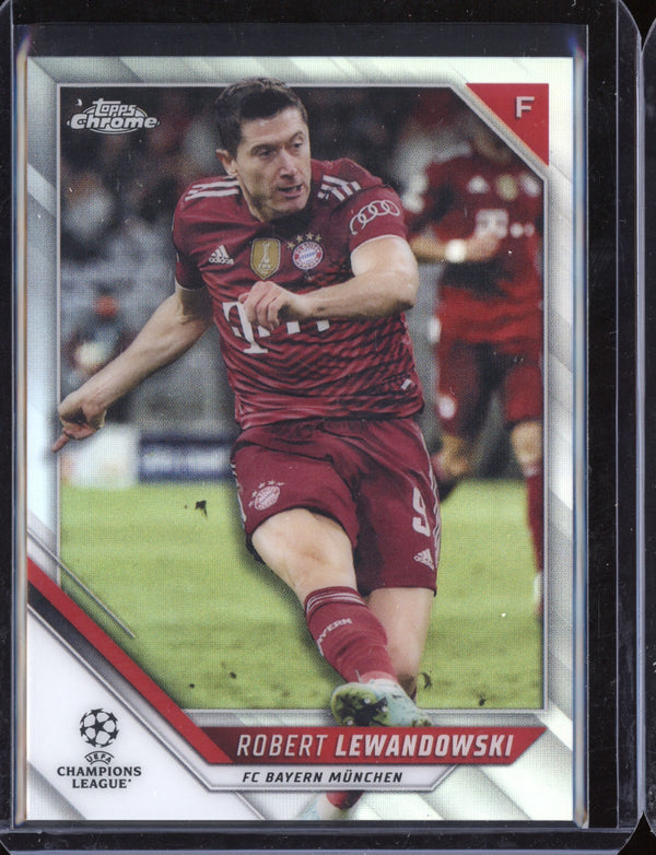 Robert Lewandowski 2021/22 Topps Chrome UEFA CL Refractor