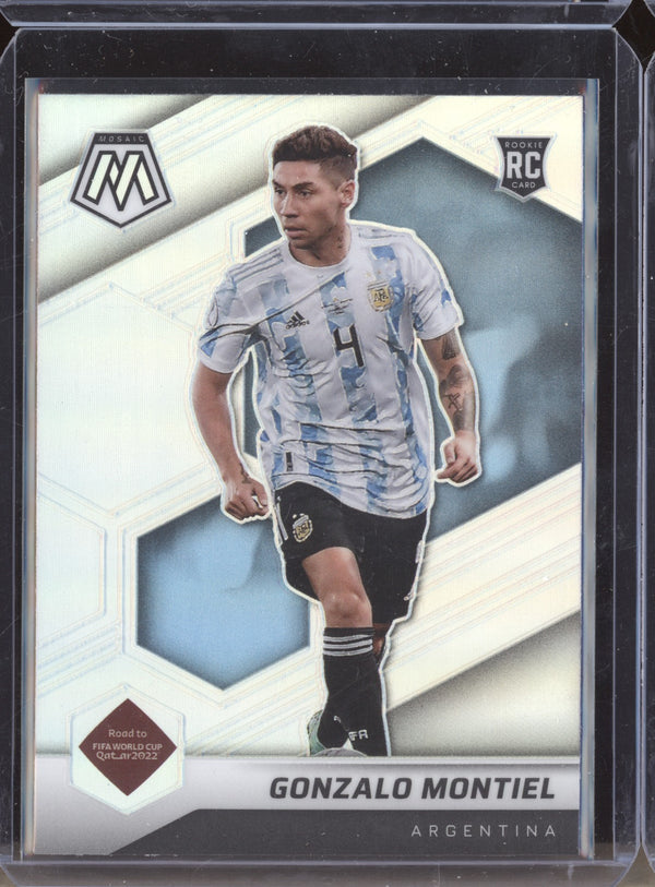 Gonzalo Montiel 2022 Panini Mosaic RTWC 9 Silver RC